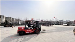 学叉车需要多长时间，学费多少钱呢？骏大技校为您解答！